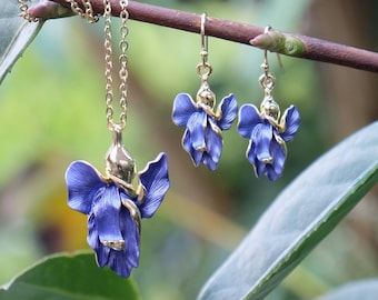 Iris Violet Blue Flower Earrings and Necklace Set, Gold Tone