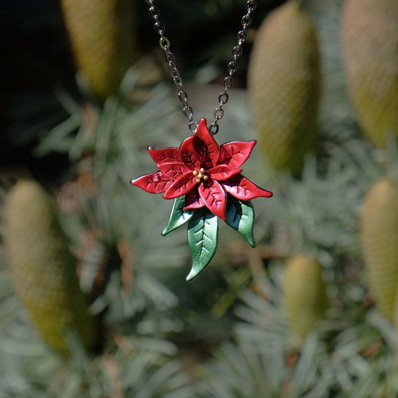 Poinsettia necklace best sale