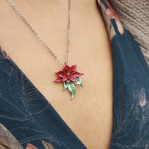Poinsettia necklace clearance