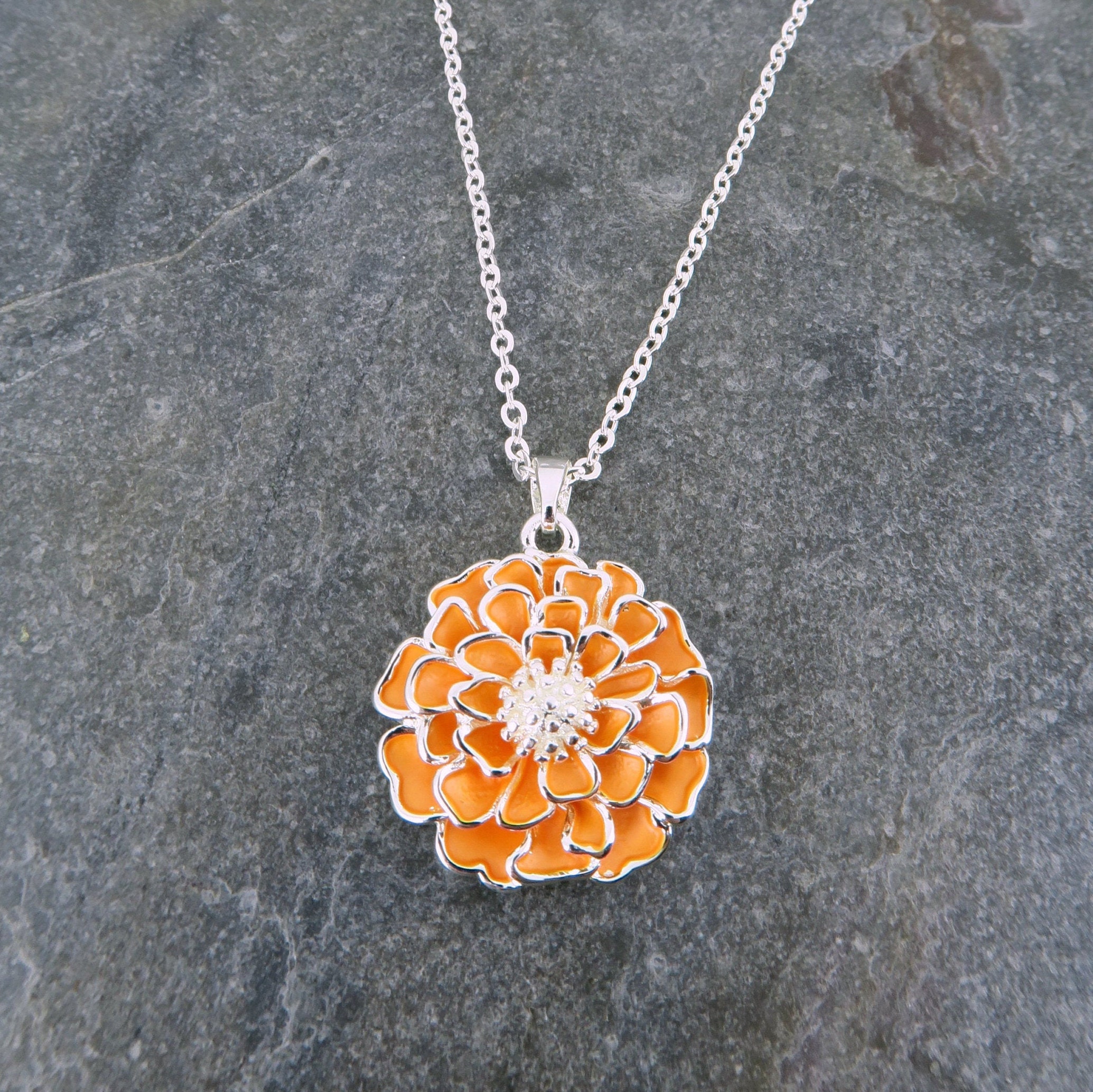 Marigold flower necklace sale