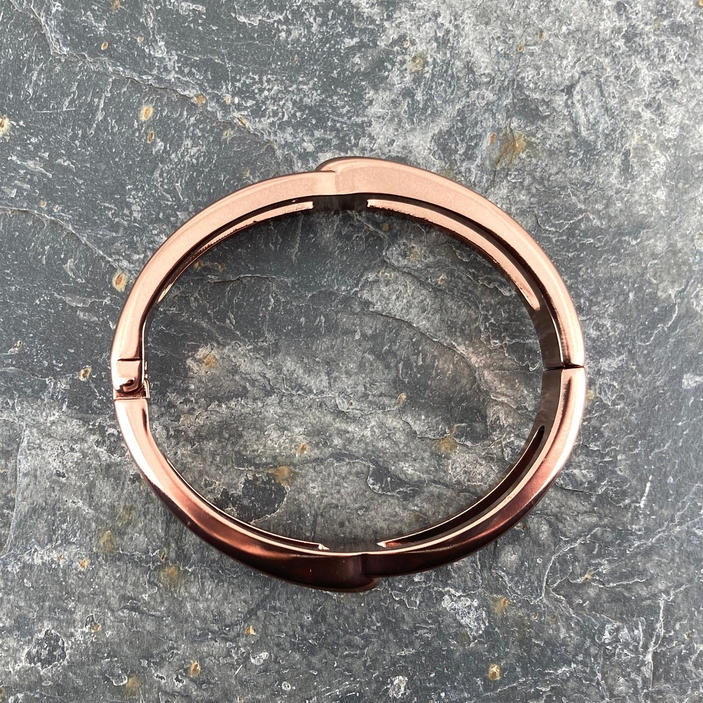 Hinged Link Style Dark Copper Tone Bangle in Gift Box - Etsy Hinged Link Style Dark Copper Tone Bangle in Gift Box - Etsy