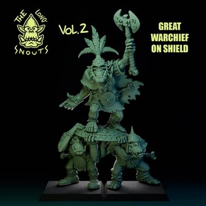 Miniatura di Capoguerra Orco su Scudo / Set di wargame fantasy da tavolo da 32 mm