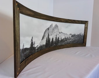 Curved Picture Frame with Photo