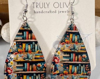 Boucles d'oreilles livre : boucles d'oreilles flottantes bibliothèque, cadeau pour bibliothécaire