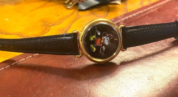 RARE VTG Women's 27mm Pulsar by seiko Disney Mick… - image 2