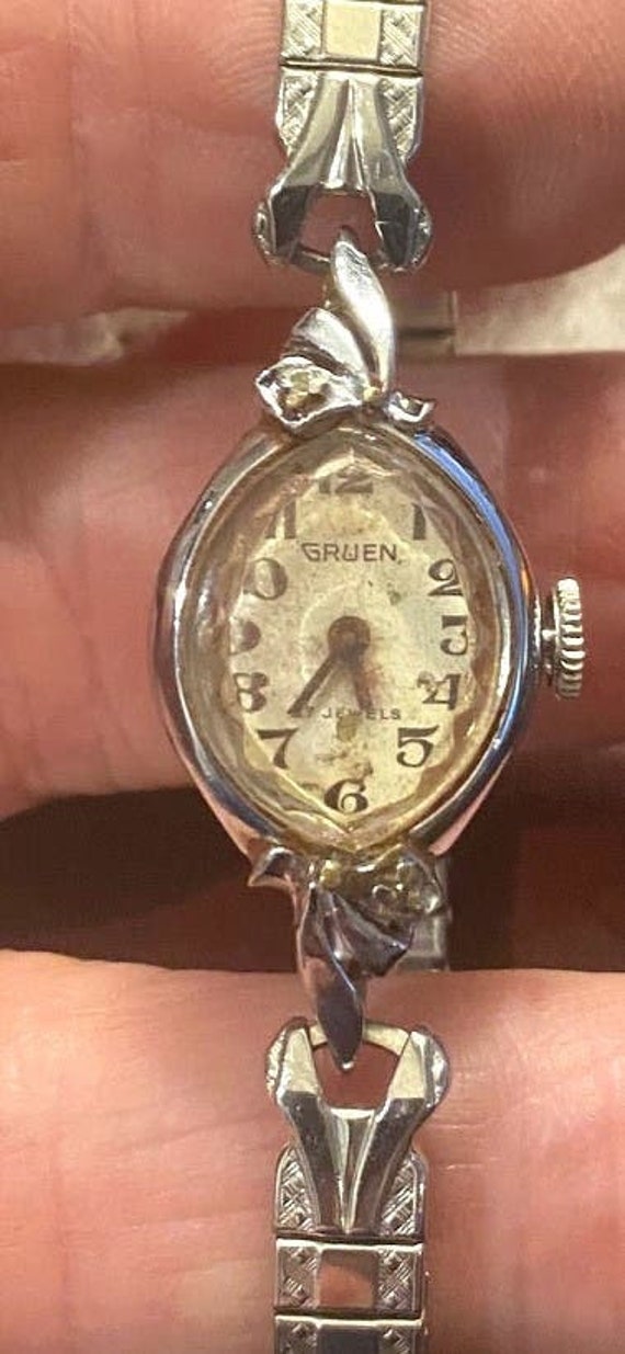 VTG women's Gruen Watch, 17 Jewel Mechanical, Runs