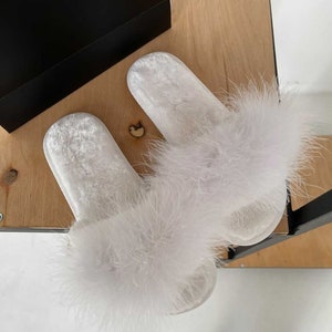 White bridal slippers with feather Fluffy slippers for bride Bridal slippers