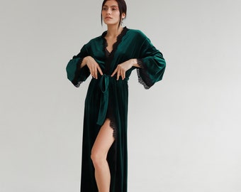 Velvet robe Emerald kimono Bridesmaid robes Bath robe Velvet long dress Kimono robe Bridal party robes  Long warm robe Boudoir green robe