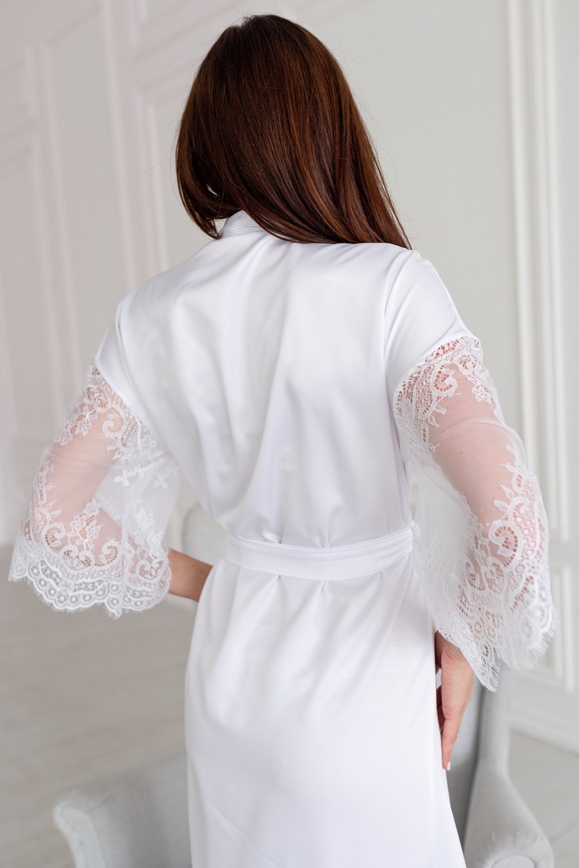 Bride robe Long satin robe White silk robe with lace sleeves | Etsy