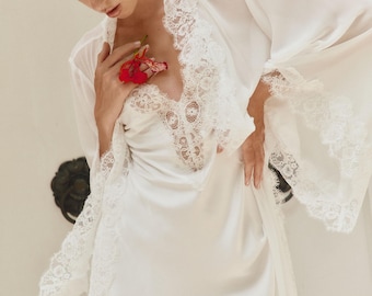 Lungo abito da sposa bianco trasparente con rifiniture in pizzo, abito da sposa in chiffon per la preparazione, abito da sposa boudoir