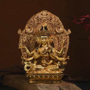Handgemaakt messing Ushnishavijaya-boeddhabeeld: driekoppig Tibetaans decor