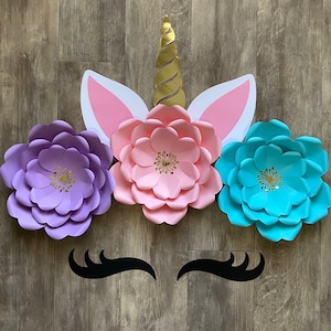 Unicorn paper flowers, unicorn nursery room setup, unicorn birthday backdrop, unicorn birthday decorations, unicorn room decor