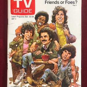 Week of October 22 to 28 1977 TV Guide Cast of Welcome Back Kotter on Cover Vol 25 Number 43 Issue 1282 Western New England Edition