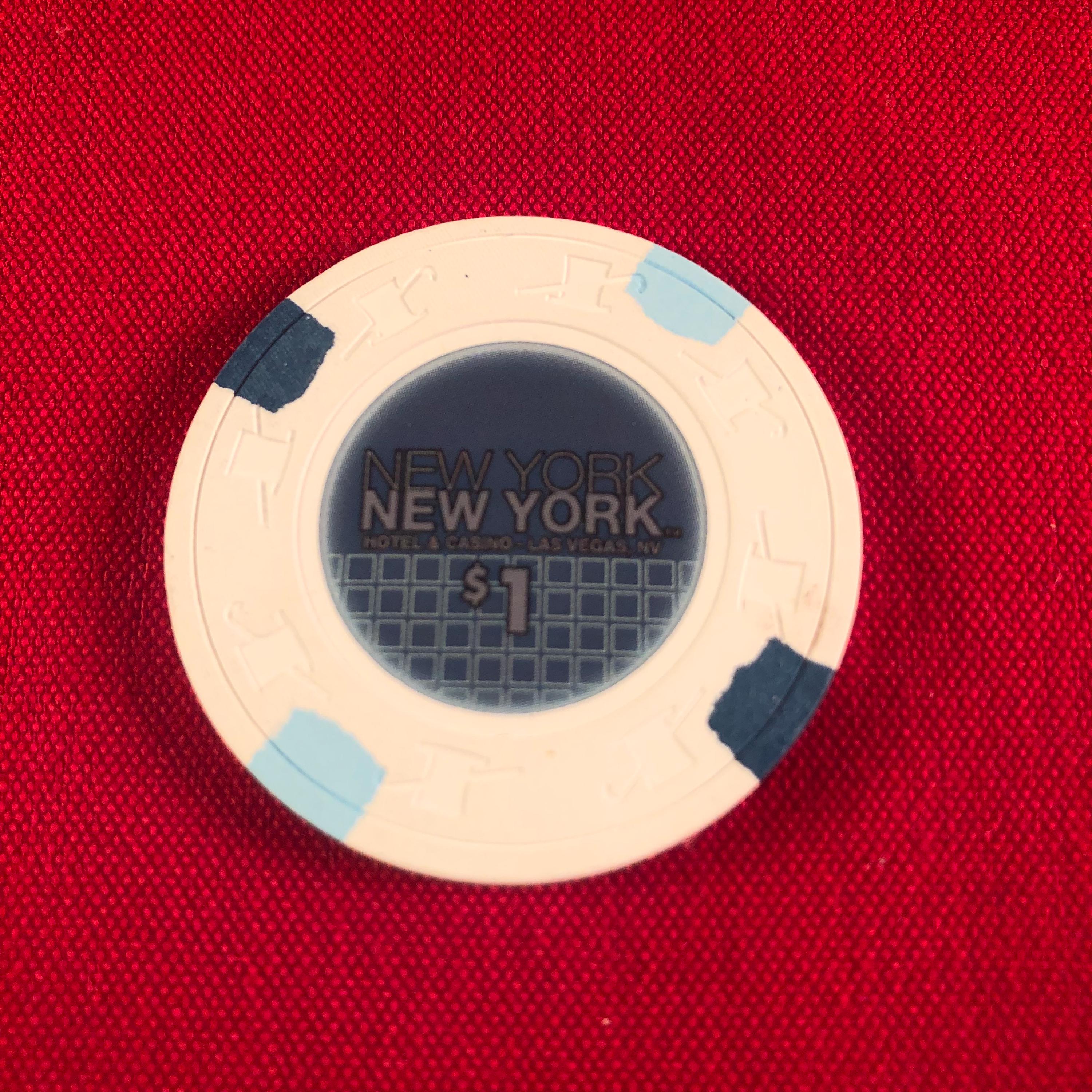 New York Hotel and Casino 1.00 Table Chip One Dollar Las Vegas NV
