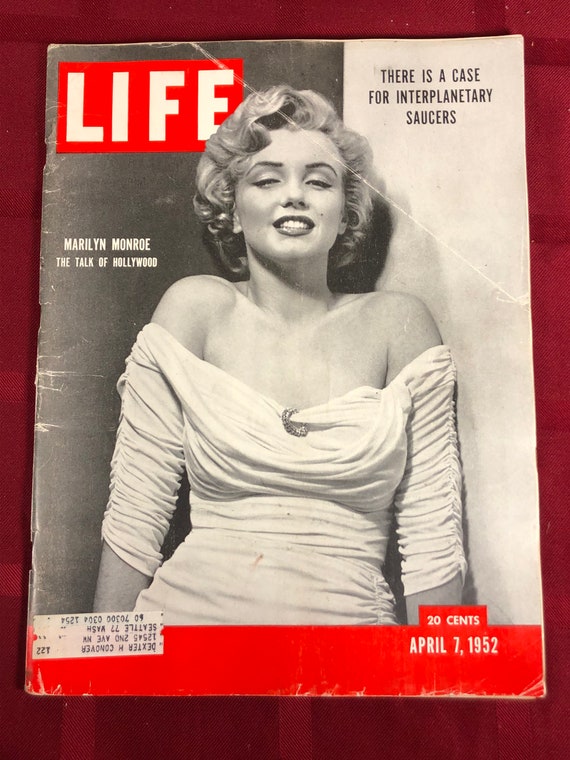 Original Life Magazine from April 7, 1952 - Marilyn Monroe