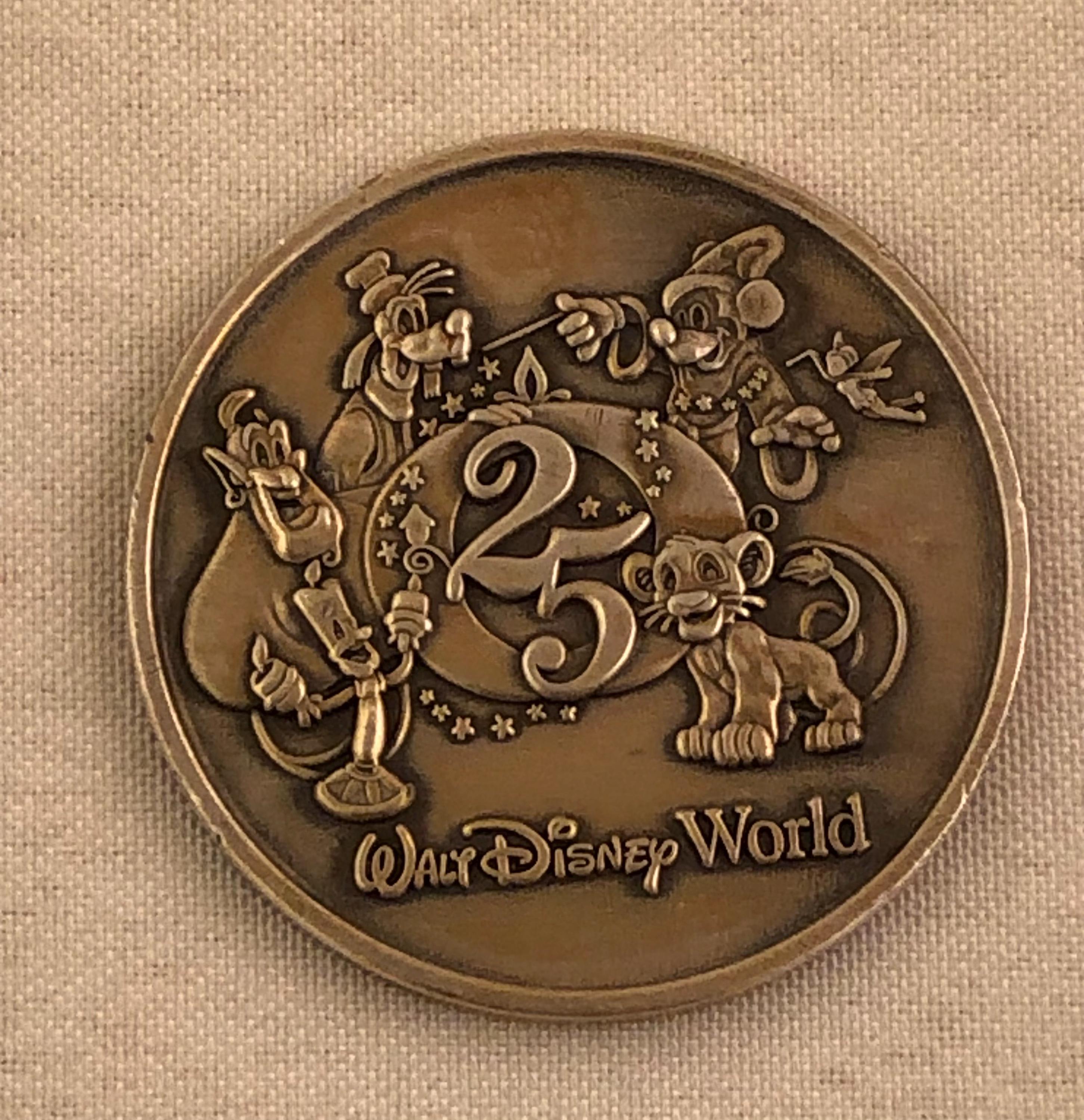 Walt Disney World 25th Anniversary 1971 1996 Silver Tone Medallion