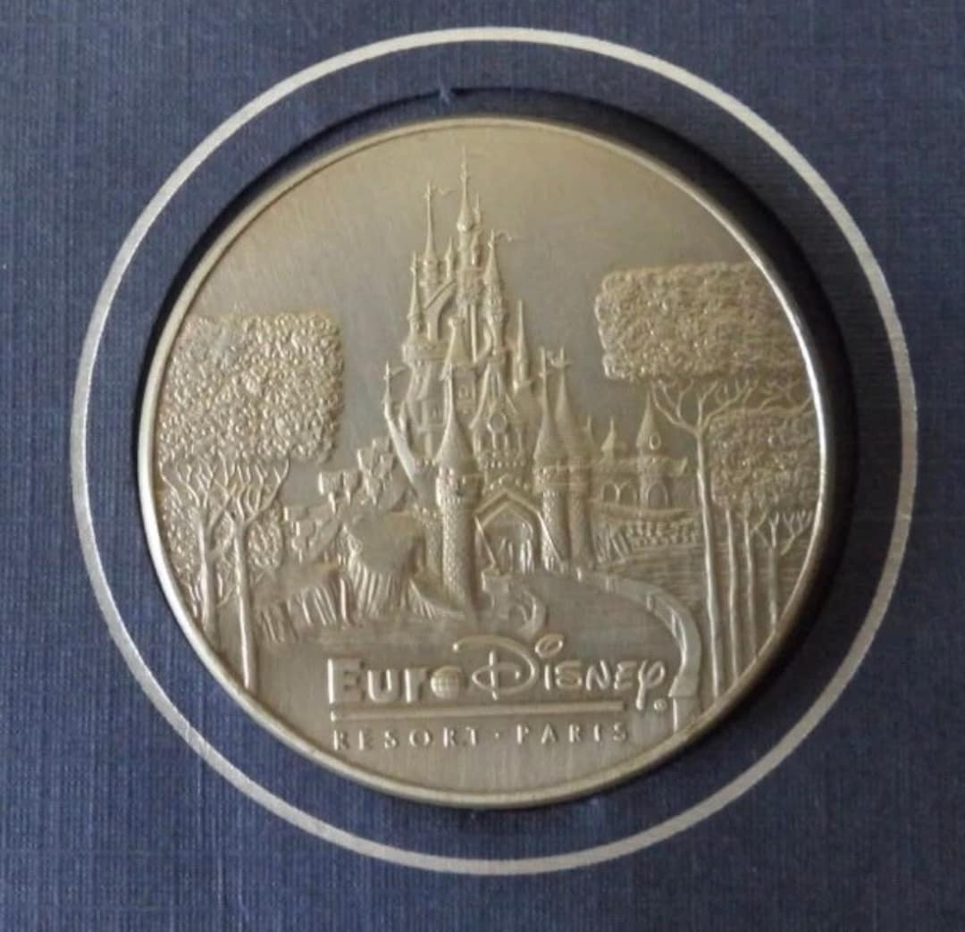 Disneyland 銀製記念コイン 1955-1990 Disneyland 銀製記念コイン 1955-1990