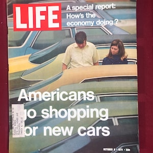 October 8 1971 Life Magazine Americans Go Car Shopping Cover Vintage Issue Original Great Birthday Gift Idea