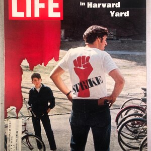 April 25 1969 Life Magazine Confrontation in Harvard Yard Students on Cover Vintage Original Issue