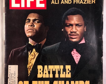 2 X Vintage LIFE Magazine - Oct.23, 1970, Mar.5, 1971, Muhammad