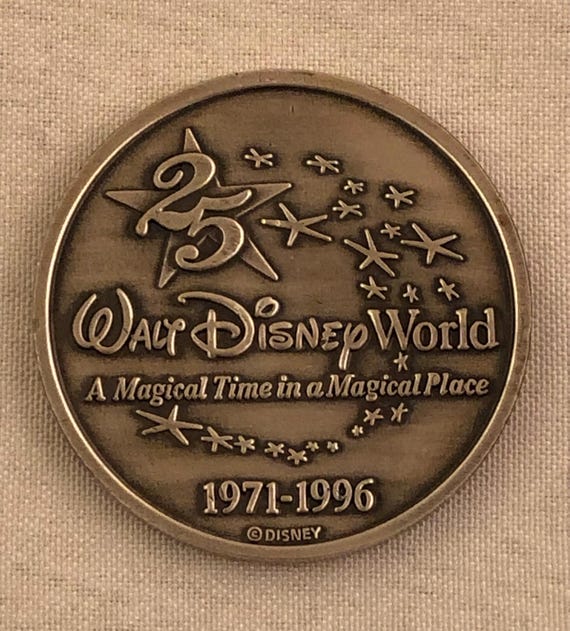 Walt Disney World 25th Anniversary 1971 1996 Silver Tone Medallion