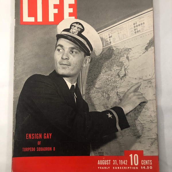 August 31 1942 Life Magazine Ensign Gay of Torpedo Squadron 8 on Cover Vintage WW2