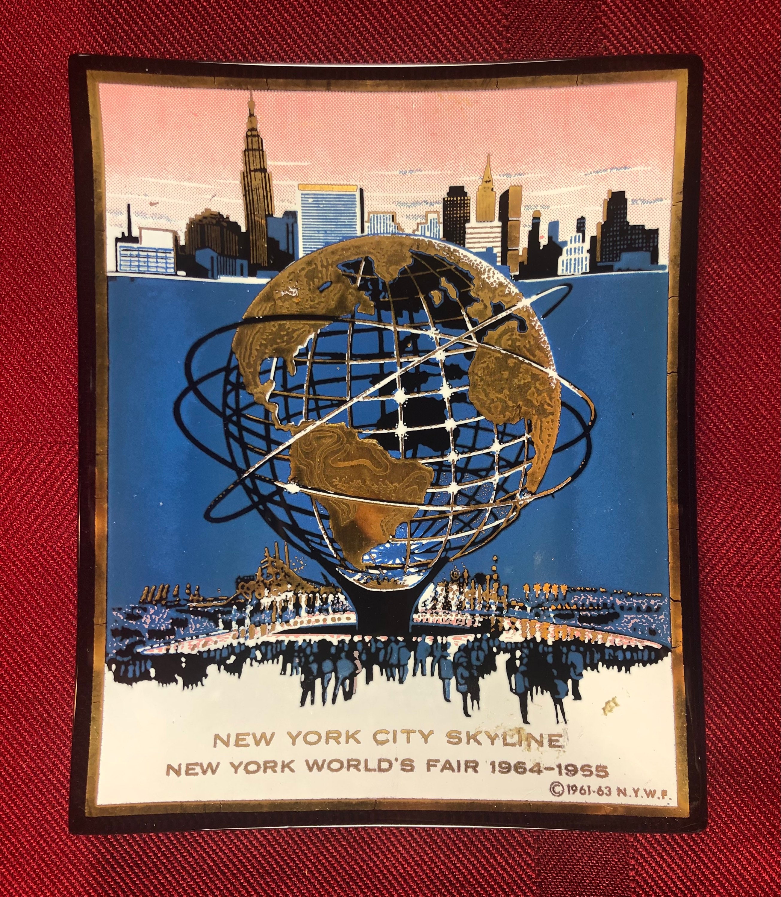 Official Souvenir Unisphere NYC Skyline Glass Ash Tray Candy Dish