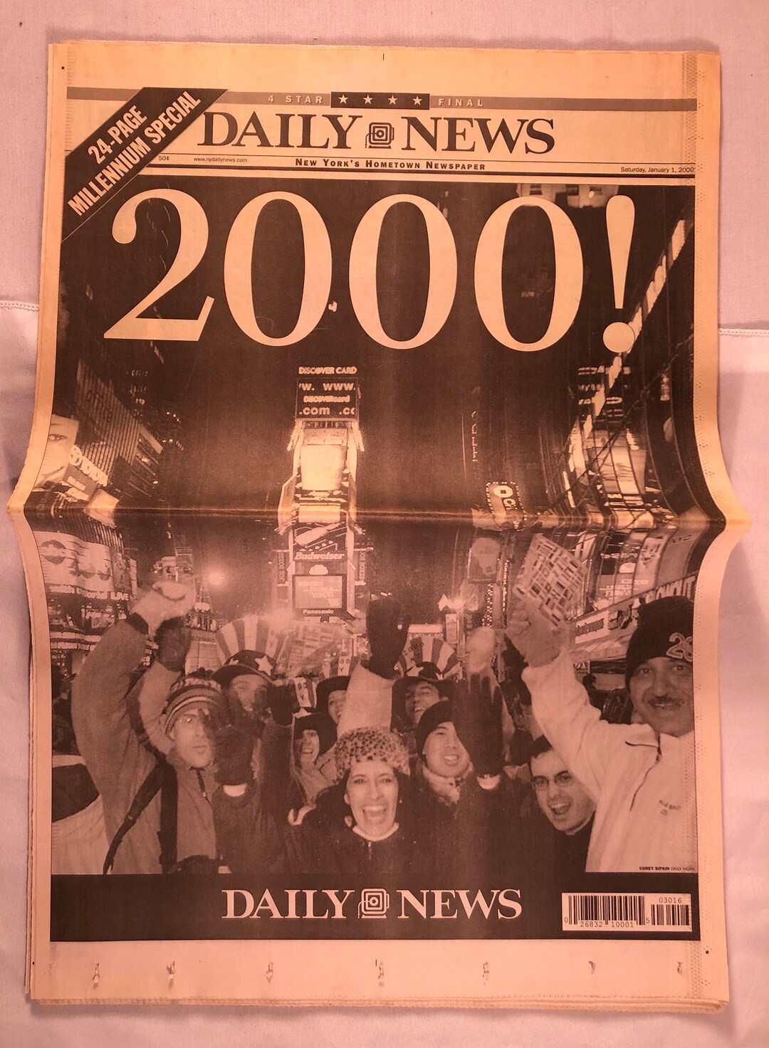 January 1 2000 New York Daily News Newspaper New Millennium