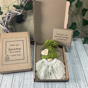 Regalo Ti Amo, Spero che tu sia Gnomo, Gonk, Regalo per la Cassetta della Posta, Qualcuno di Speciale, Personalizzato, Regalo Ricordo, Anniversario, Compleanno, Coppie