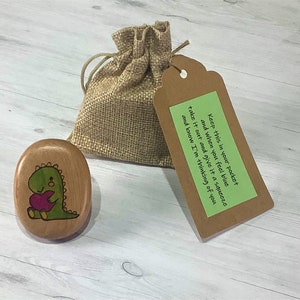 Portable hug, pocket hug, dinosaur hug, you are not alone, dinosaur keepsake, positivity, wooden pebble, solid wood keepsake, send direct