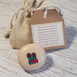 Abrazo portátil, abrazo de bolsillo, envío directo, piedra de madera personalizada, recuerdo de madera maciza, te extraño, regalo de aislamiento, envío directo, confinamiento