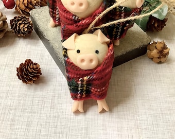 Pigs in blankets Christmas decoration, Christmas ornament, Tree decoration, Christmas decor, Christmas tree, vegan gift, pig lover