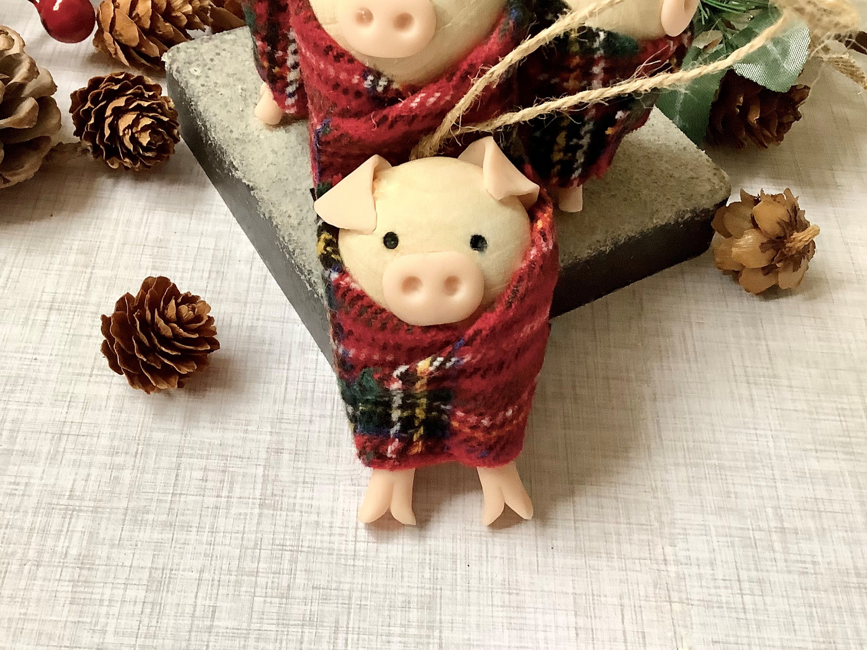 Pigs in blankets Christmas decoration, Christmas ornament, Tree decoration, Christmas decor, Christmas tree, vegan gift, pig lover