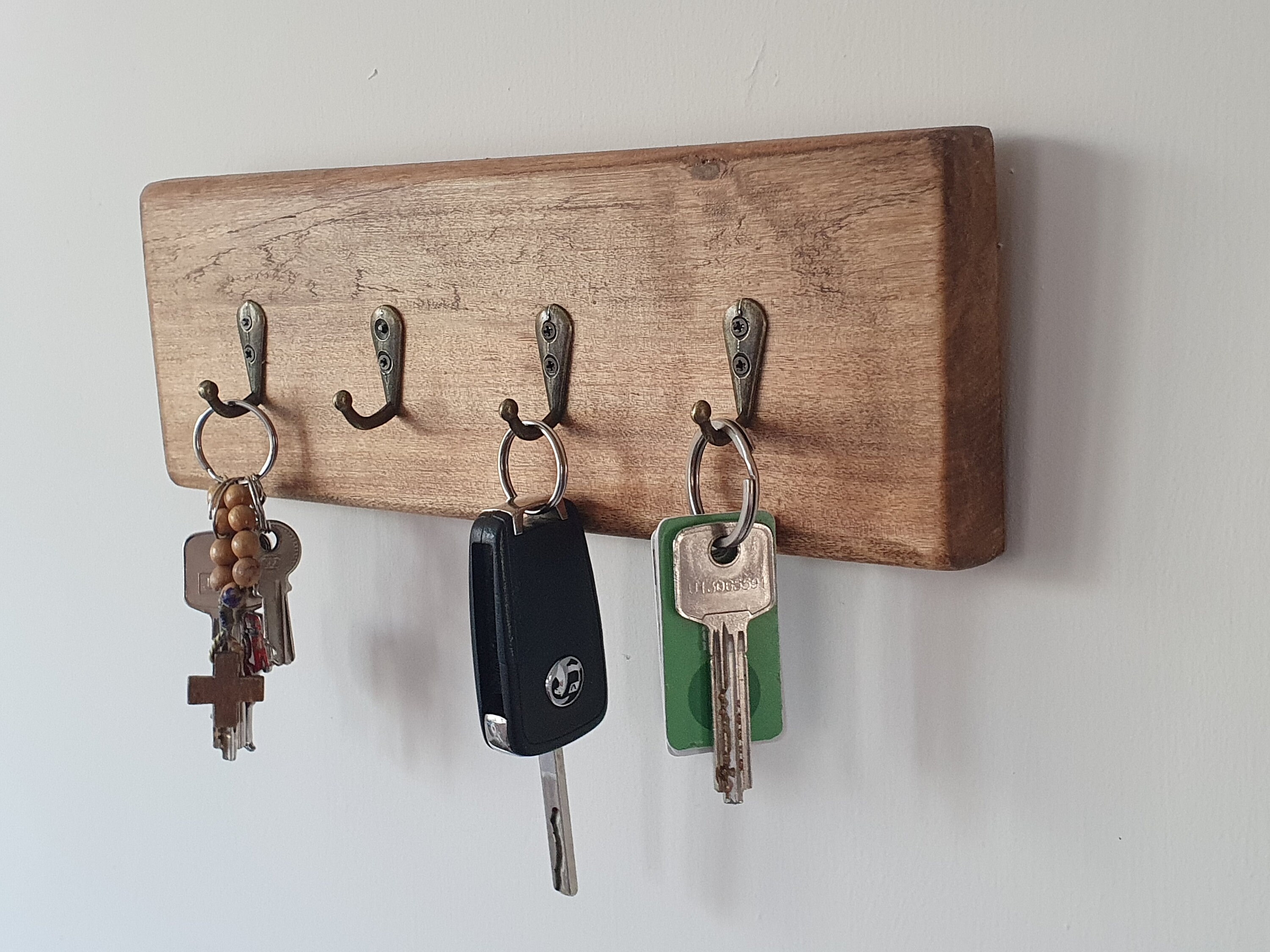 Wall mounted Rustic wooden key holder, Key rack, solid Birch hardwood…