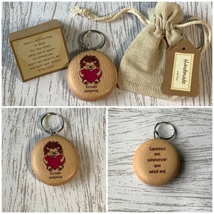 Erizo portátil, llavero, regalo de abrazo, amante de Hegehog, alguien regalo especial, regalo de aliento, regalo de ansiedad, llaveros de parejas