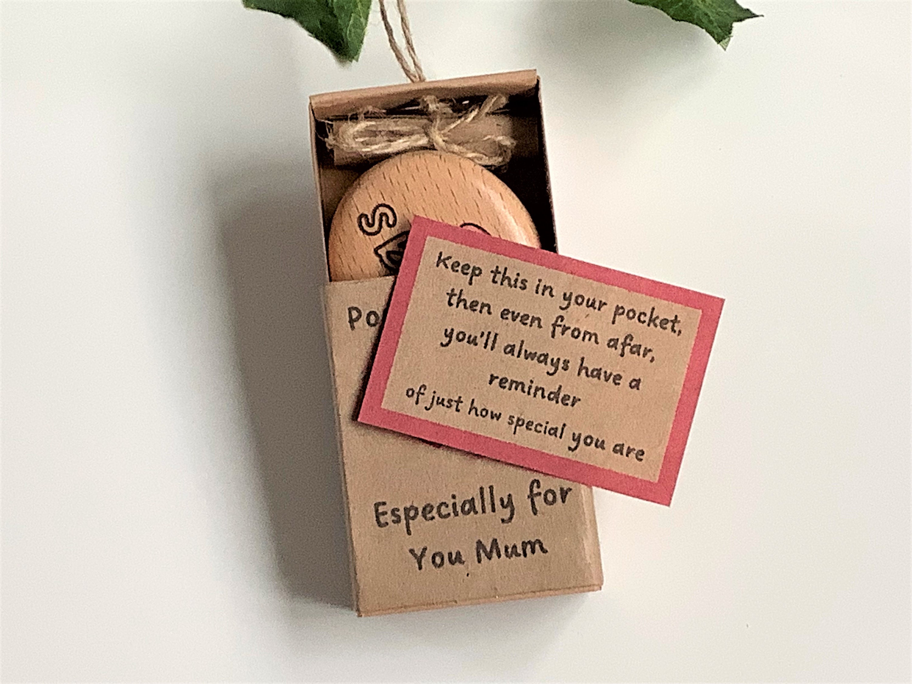 Personalised Hug for Mum, Portable hug, Pocket hug, Mothers day, Birthday, Keepsake gift, unique gift, letterbox gift, Special Mum