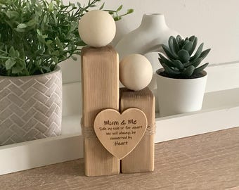 Gift for Mum, Mother's day gift, Mum Birthday, Rustic wooden ornament, Mum & Me, Love you Mum, Handmade gift, personalised gift for Mum,