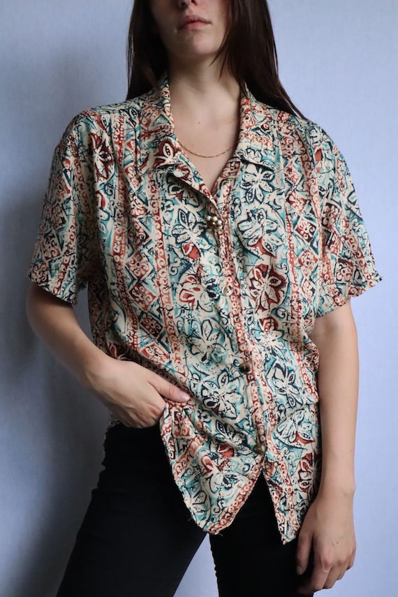 Vintage Floral Button Down Shirt vintage clothing