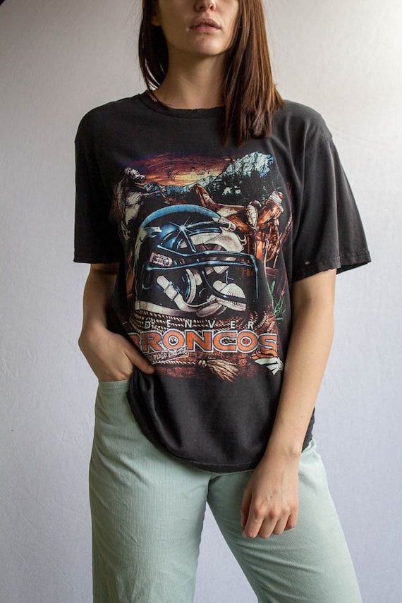 Vintage Vintage Denver Bronocs Tee - Medium vinta
