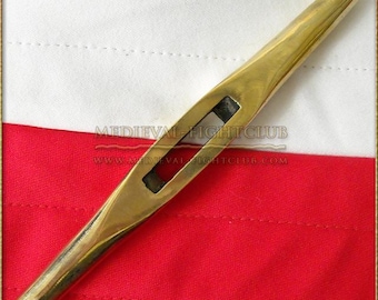 Brass tapered-round crossguard