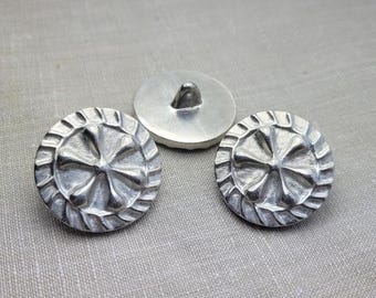 Sexfoil large tin buttons x 3