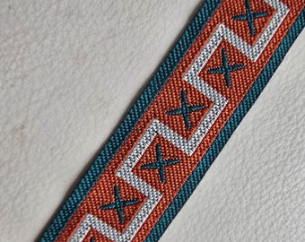 Braid - Athenian meandering wave 25mm x 5.85m (6.4 yards)