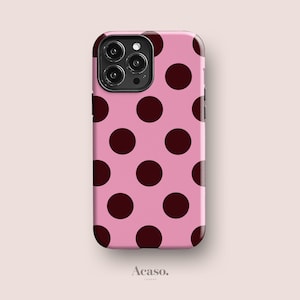 Feria Maroon Dots-skal till iPhone 16 Pro, Galaxy S25 Ultra, Pixel 9 Pro XL och fler – Rosa mobilskal med prickar