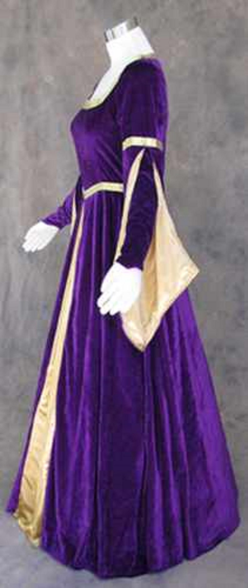 Deep Purple Renaissance Medieval Gown with Satin Panel Insert and Ribbon Accents Women Medieval Dress Renaissance Gothic Dress Cosplay image 3