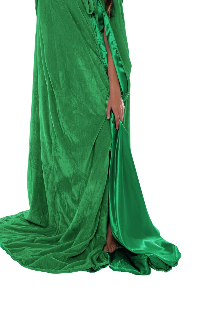 Green Cape Cloak lined in Green Satin Luxury Fashion Vampire Costume Witch Medieval Cosplay Goth