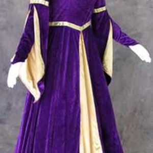 Deep Purple Renaissance Medieval Gown with Satin Panel Insert and Ribbon Accents Women Medieval Dress Renaissance Gothic Dress Cosplay image 4