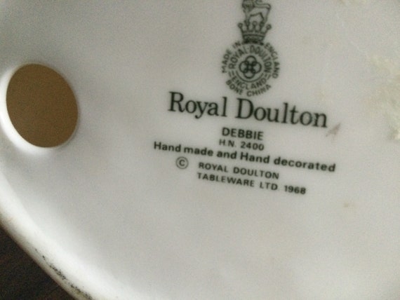 Royal Doulton Dog Plate (DEB) Royal Doulton Dog Plate (DEB)