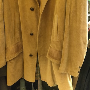 VINTAGE CORDUROY COAT