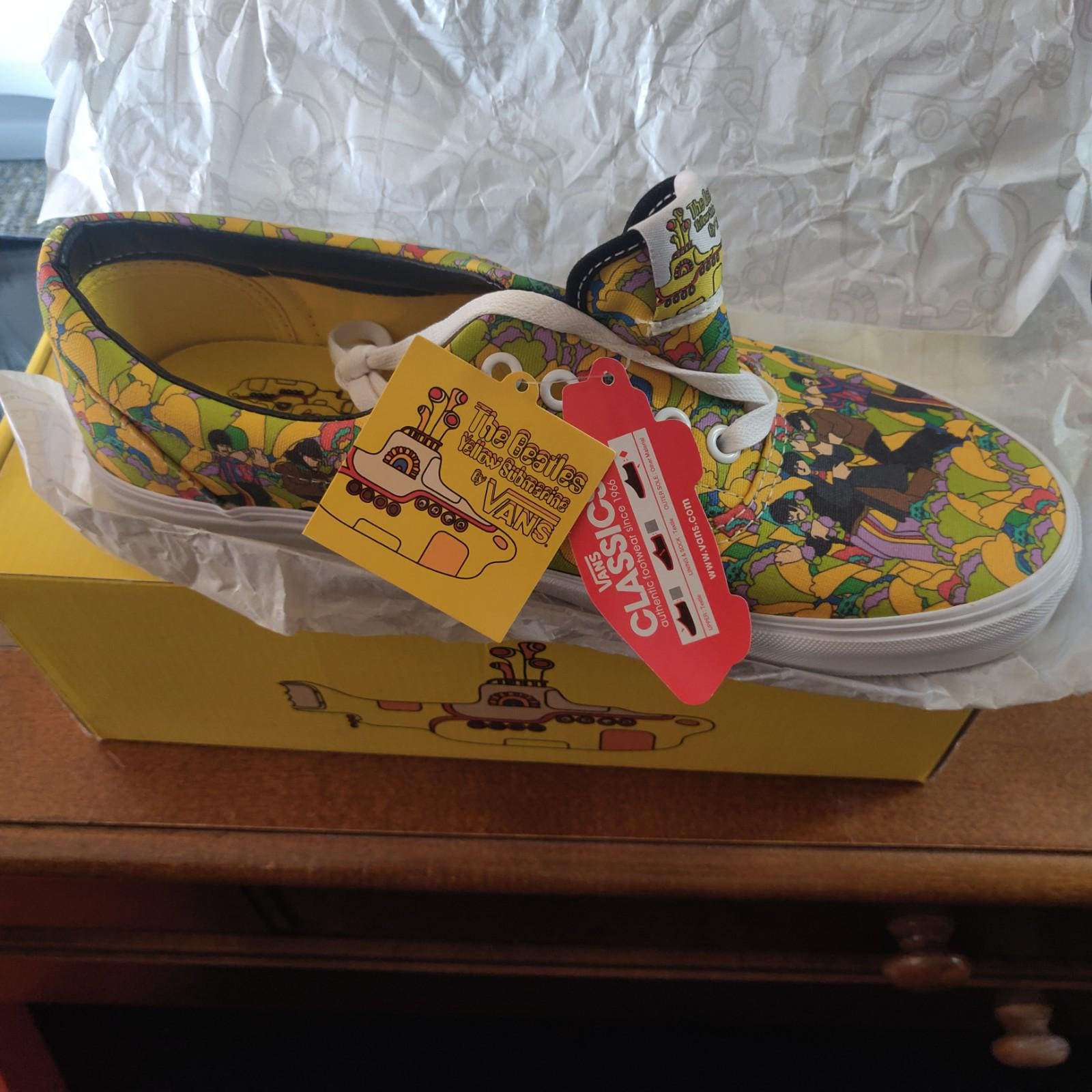 新品 THE BEATLES × VANS AUTHENTIC 25cm Vans authentic x the beatles online