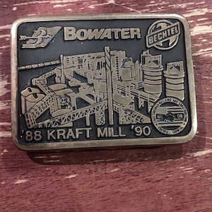 VINTAGE BELT BUCKLE